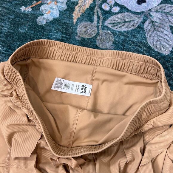 JoyLab Flowy Tan Athletic Shorts Spandex Biker Lined Target Active Skort Style - Picture 2 of 12